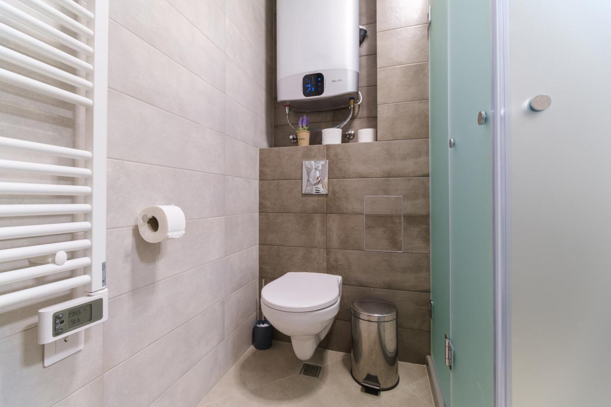 Modern 1-Bedroom Apartment With Free Parking Φιλιππούπολη Εξωτερικό φωτογραφία